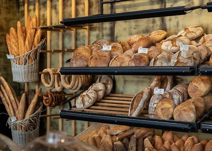 - Private Pool & Jacuzzi & Place * 帕斯蒂达