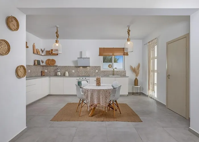 - Private Pool&jacuzzi&central Place Villa *