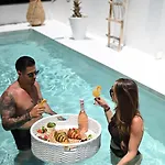 - Private Pool & Jacuzzi & Place 别墅