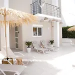 فيلة - Private Pool & Jacuzzi & Place *