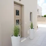 - Private Pool & Jacuzzi & Place فيلة Pastida