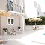- Private Pool & Jacuzzi & Place فيلة Pastida