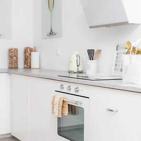 - Private Pool & Jacuzzi & Place