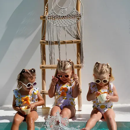 - Private Pool & Jacuzzi & Place *