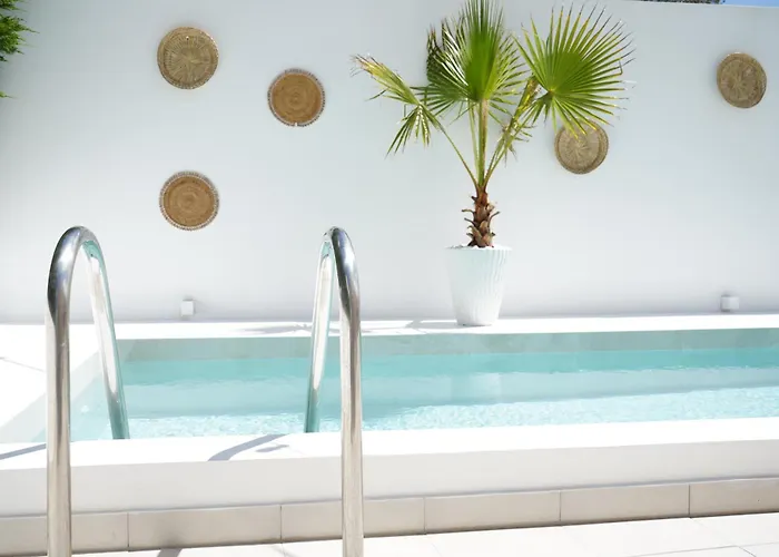 - Private Pool&jacuzzi&central Place Pastida