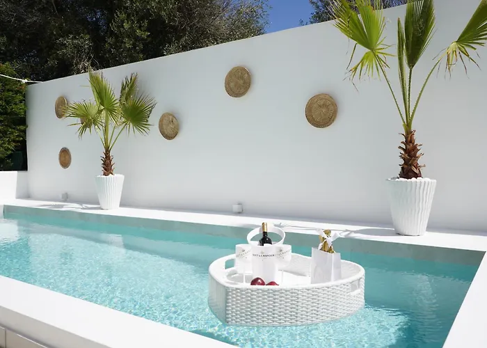 - Private Pool & Jacuzzi & Place Вилла