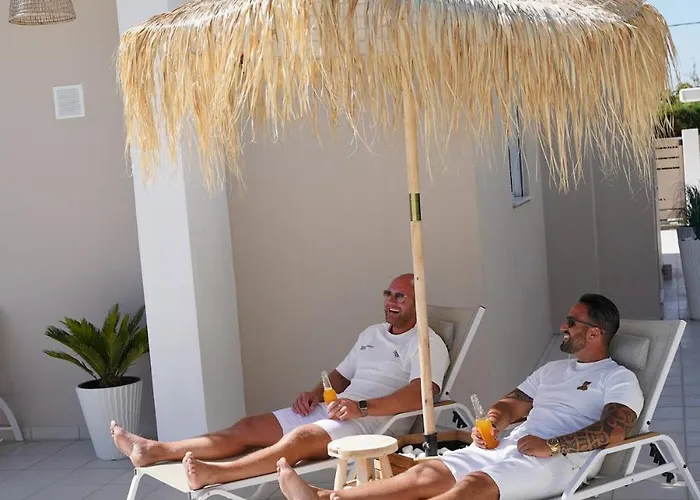 - Private Pool&jacuzzi&central Place Pastida