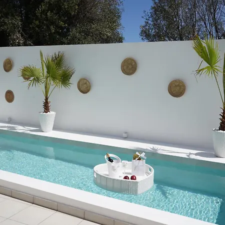 - Private Pool & Jacuzzi & Place *